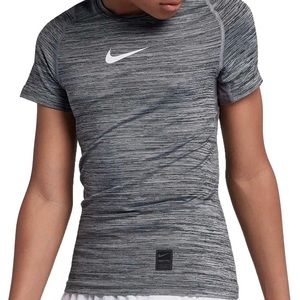 Nike Boys’ Pro Dri-Fit athletic T-shirt size L